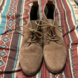 White mountain Albany ankle booties.